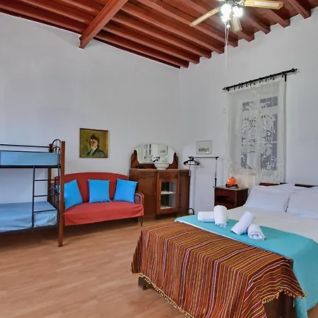 Aunties House - Cycladic With Elevated Seaview *